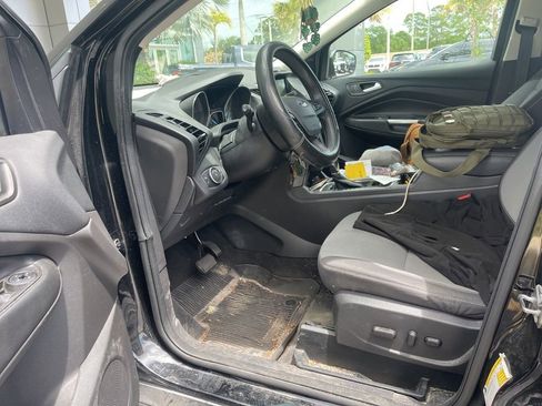 Used 2018 Ford Escape SE w/ Ford Safe & Smart Package image 5