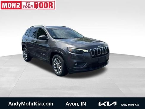 Used 2019 Jeep Cherokee Latitude Plus w/ Comfort/Convenience Group FWD image 1