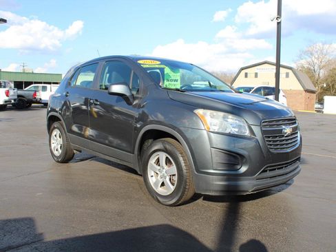 Used 2016 Chevrolet Trax LS image 3