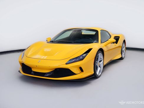Used 2022 Ferrari F8 Tributo RWD image 2