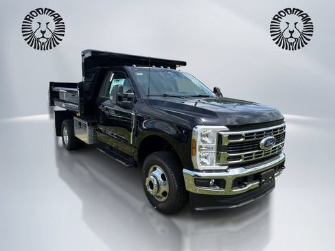 New 2026 Ford F350 XL w/ XL Chrome Package AWD/4WD image 3