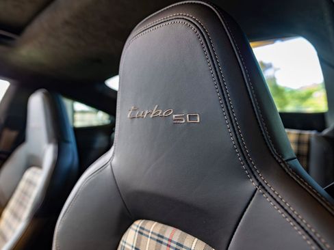Used 2025 Porsche 911 Turbo S AWD/4WD image 31