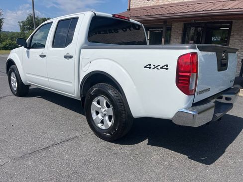 Used 2013 Nissan Frontier SV AWD/4WD image 8