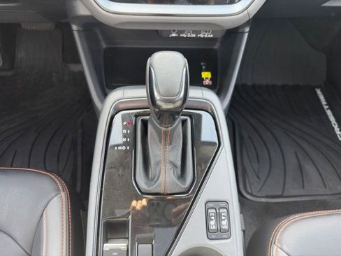 Used 2024 Subaru Crosstrek 2.5i Limited AWD/4WD image 19