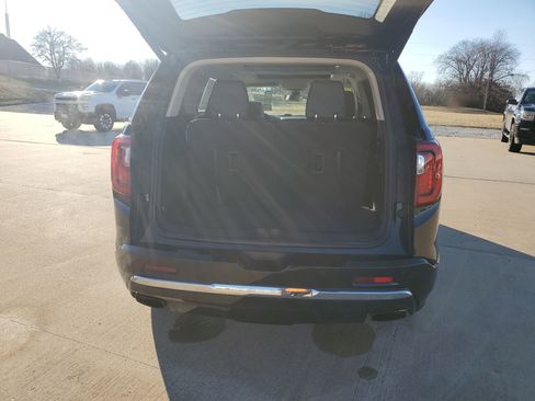 Used 2021 GMC Acadia Denali w/ Denali Technology Package image 33