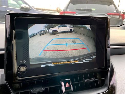 Used 2026 Toyota Corolla SE image 25