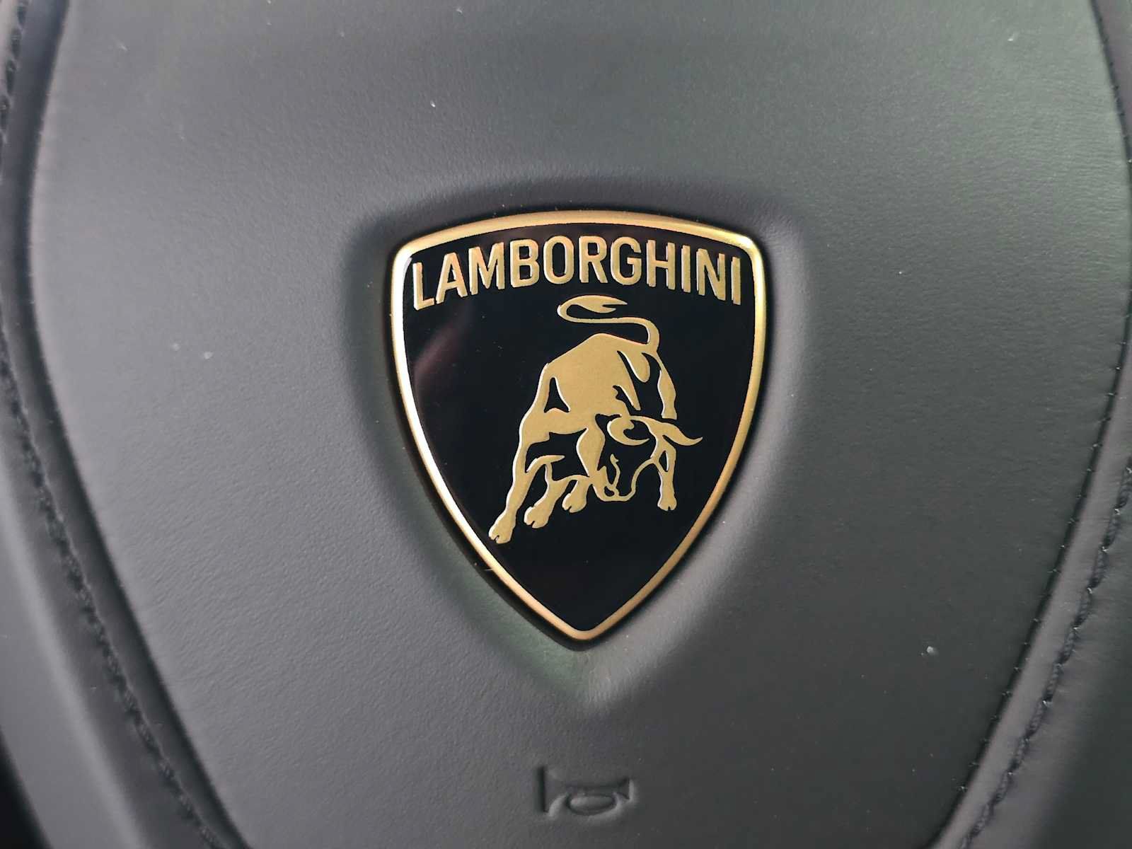 Used 2026 Lamborghini Temerario AWD/4WD image 30