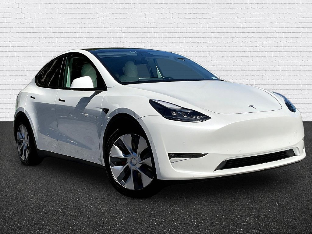 Used 2022 Tesla Model Y Performance AWD/4WD image 3