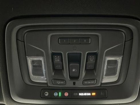 Used 2023 Chevrolet Silverado 1500 High Country w/ Technology Package AWD/4WD image 36