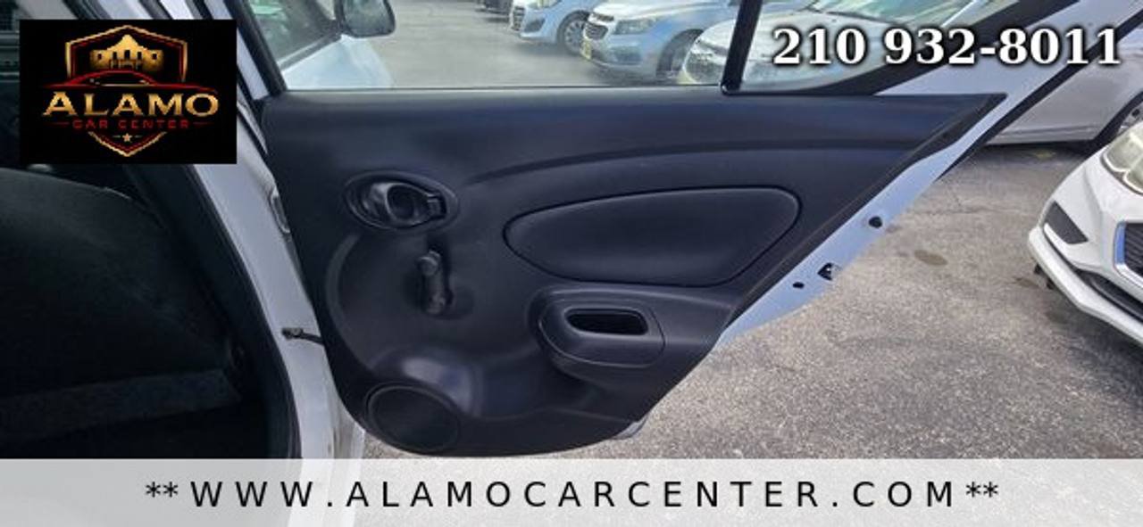 Used 2015 Nissan Versa S Plus FWD image 20