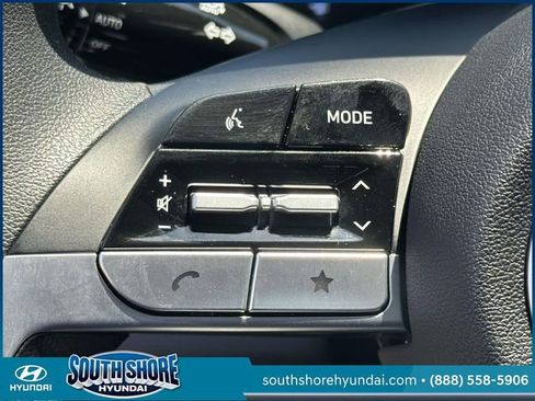 Used 2025 Hyundai Elantra Hybrid FWD image 22