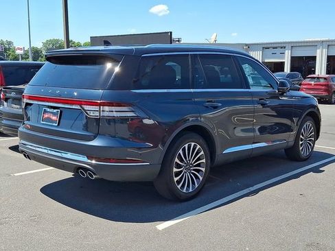 Used 2023 Lincoln Aviator Reserve w/ Equipment Group 201A AWD/4WD image 3
