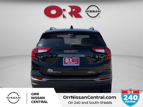 Used 2023 GMC Terrain AT4 image 6