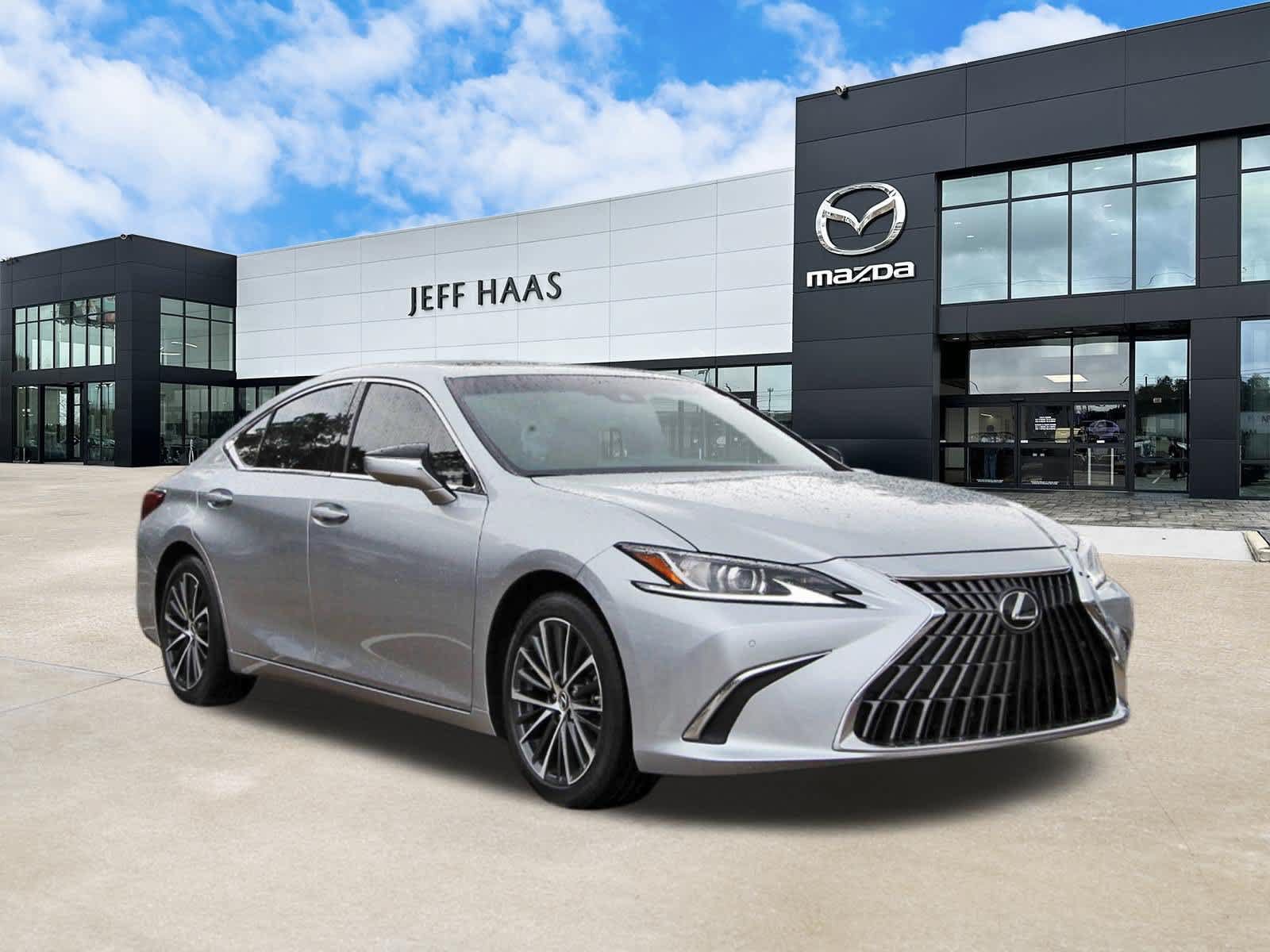 Used 2022 Lexus ES 350 w/ Premium Package FWD image 4