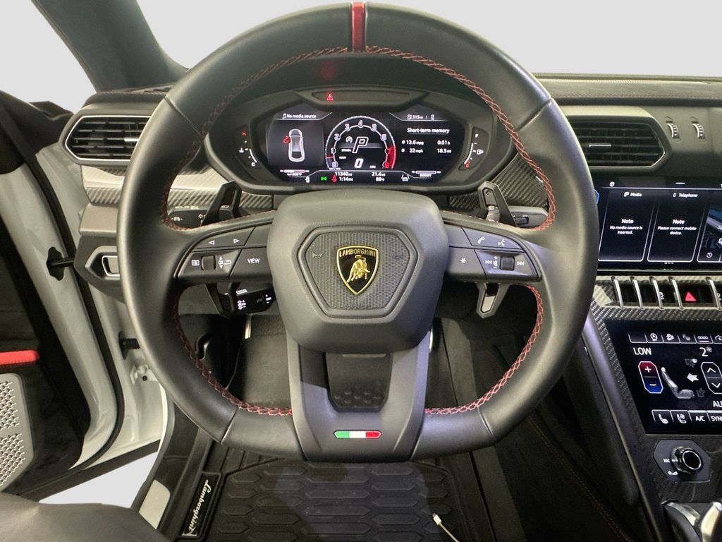 Used 2024 Lamborghini Urus Performante AWD/4WD image 11