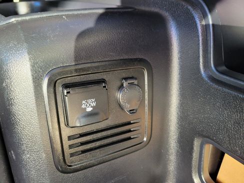 Used 2018 Toyota 4Runner SR5 Premium image 30