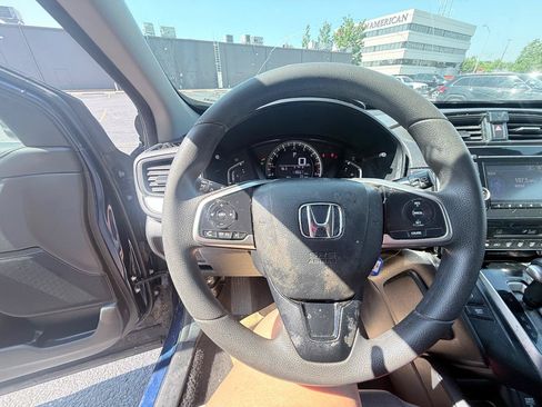 Used 2017 Honda CR-V LX image 14
