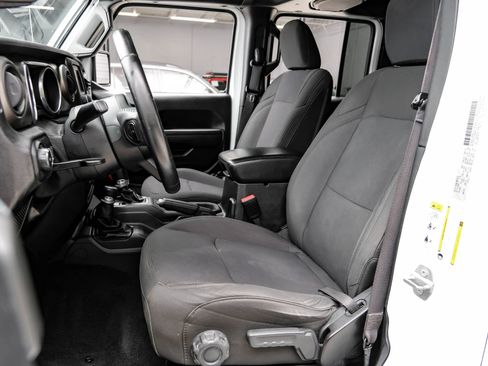 Used 2018 Jeep Wrangler Unlimited Sport S AWD/4WD image 38