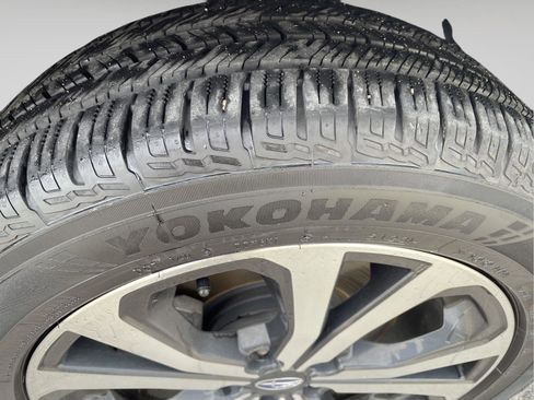 Certified 2021 Subaru Forester Limited image 13