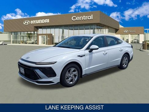 Certified 2025 Hyundai Sonata SE FWD image 3