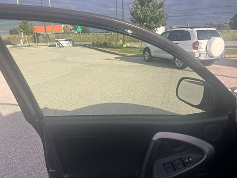Used 2007 Toyota RAV4 Sport AWD/4WD image 29