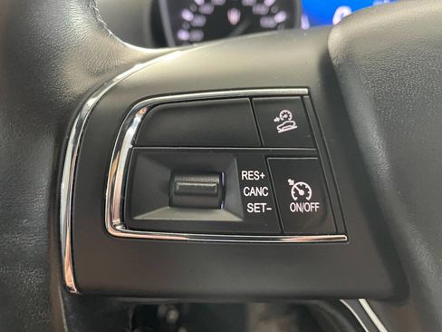 Used 2018 Maserati Levante image 40