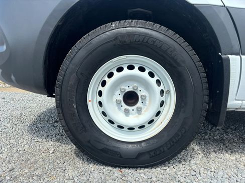 Used 2020 Mercedes-Benz Sprinter 2500 image 11