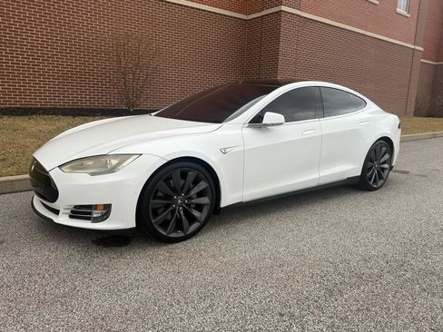 Used 2016 Tesla Model S 85D image 5