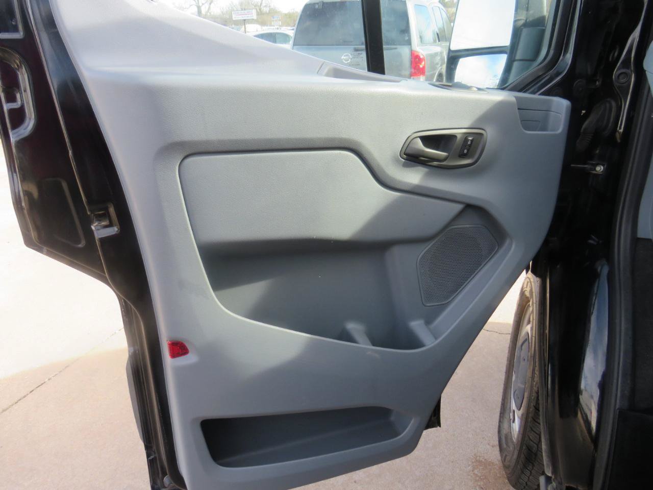 Used 2018 Ford Transit 150 130 Low Roof Wagon RWD image 10