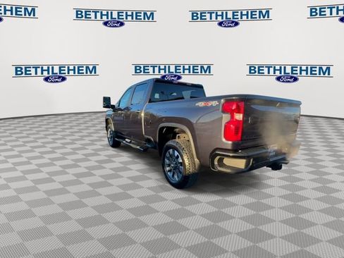 Used 2024 Chevrolet Silverado 2500 Custom w/ Custom Value Package image 6