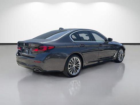 Used 2023 BMW 540i w/ Premium Package RWD image 3