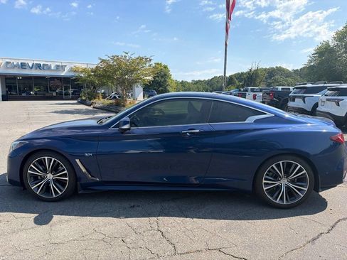 Used 2019 INFINITI Q60 3.0t Luxe w/ Essential Package RWD image 11