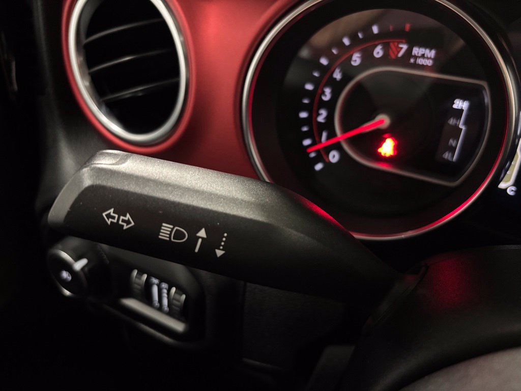Used 2020 Jeep Wrangler Unlimited Rubicon w/ LED Lighting Group AWD/4WD image 21