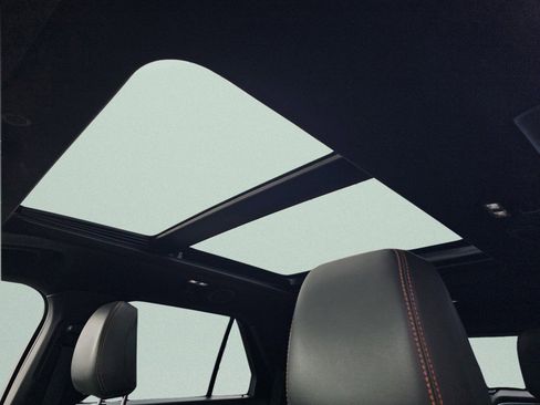 Certified 2022 Ford Explorer Timberline w/ Timberline Technology Package image 8