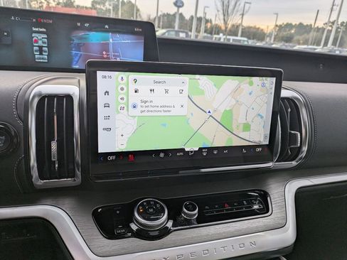 New 2026 Ford Expedition Platinum w/ Driver's Package image 26