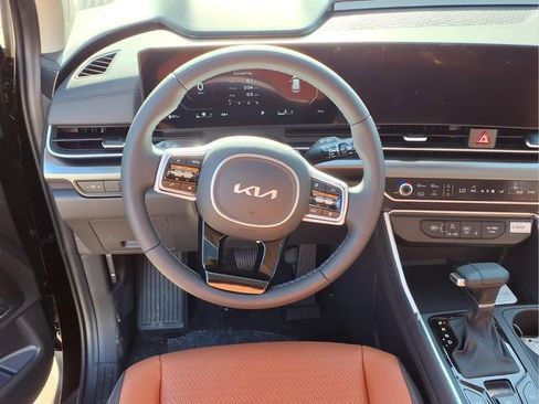 New 2026 Kia Carnival SX Prestige FWD image 4