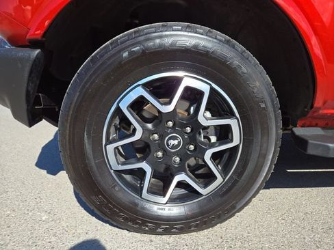 Used 2023 Ford Bronco Outer Banks AWD/4WD image 9