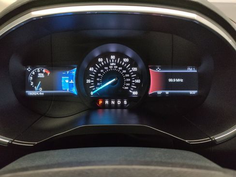 Used 2015 Ford Edge Titanium w/ Equipment Group 301A AWD/4WD image 23