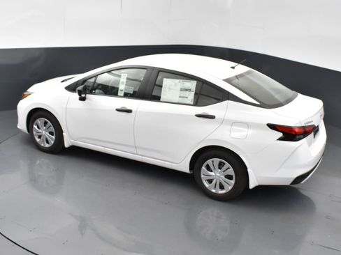 Used 2025 Nissan Versa S w/ Lighting Package image 43