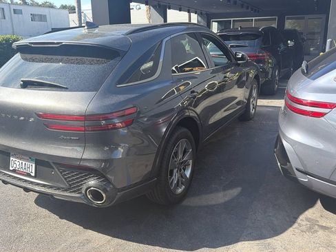Used 2023 Genesis GV70 3.5T Sport w/ Sport Advanced Package AWD/4WD image 3