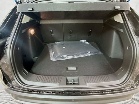 New 2026 Chevrolet Trax LT w/ Sunroof Package image 27