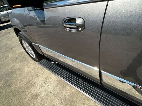 Used 2012 Lincoln Navigator 2WD image 11