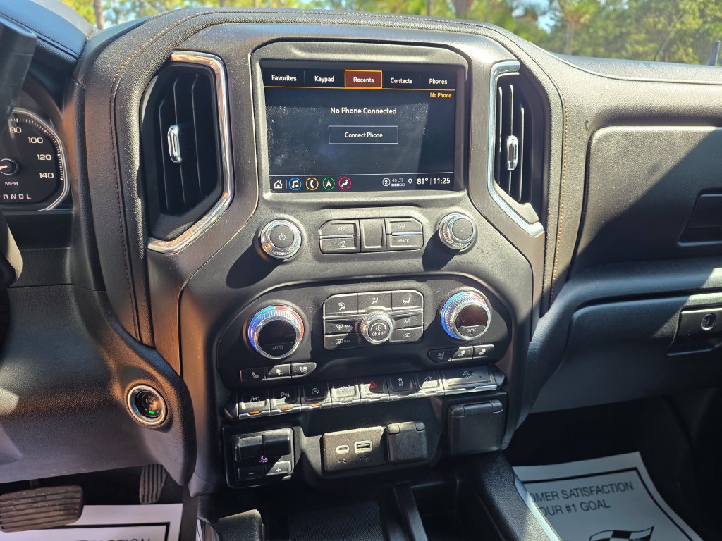 Used 2021 GMC Sierra 1500 AT4 w/ AT4 Premium Package AWD/4WD image 32
