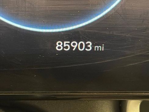 Used 2023 Hyundai Elantra Limited FWD image 29