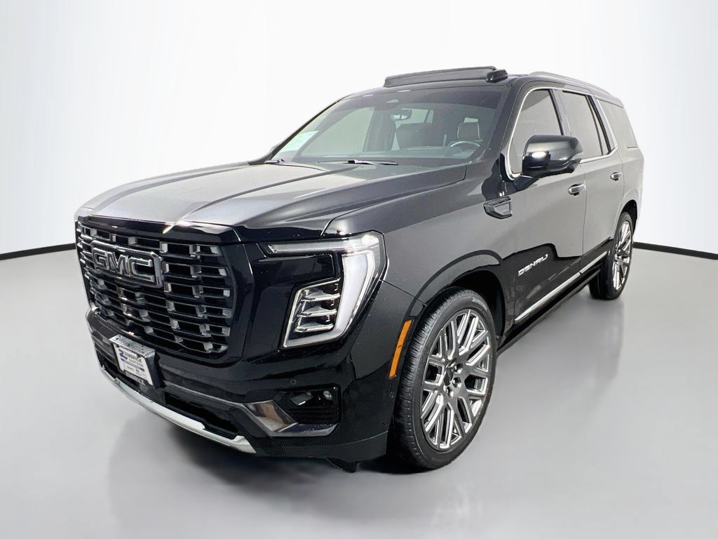 Certified 2025 GMC Yukon Denali Ultimate w/ LPO, Floor Liner Package AWD/4WD image 3