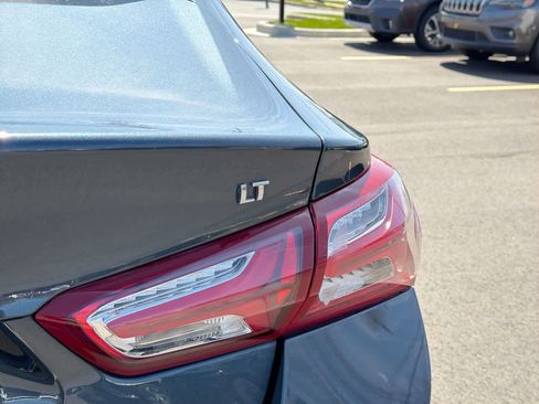 Used 2020 Chevrolet Malibu LT w/ Leather Package FWD image 18