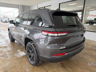New 2026 Jeep Grand Cherokee Altitude