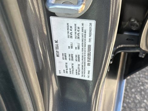 Used 2020 Tesla Model 3 Long Range AWD/4WD image 29
