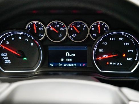 Used 2021 Chevrolet Silverado 1500 LT Trail Boss w/ Convenience Package II image 26