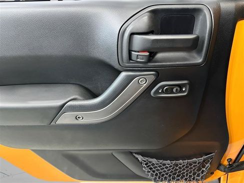 Used 2012 Jeep Wrangler Unlimited Sport AWD/4WD image 9